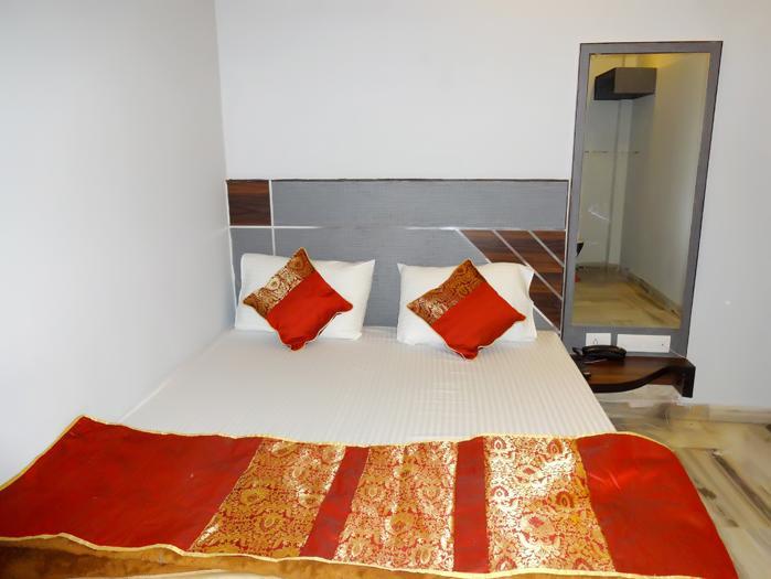 Hotel Hare Krishna Main Bazar Nuova Delhi Esterno foto